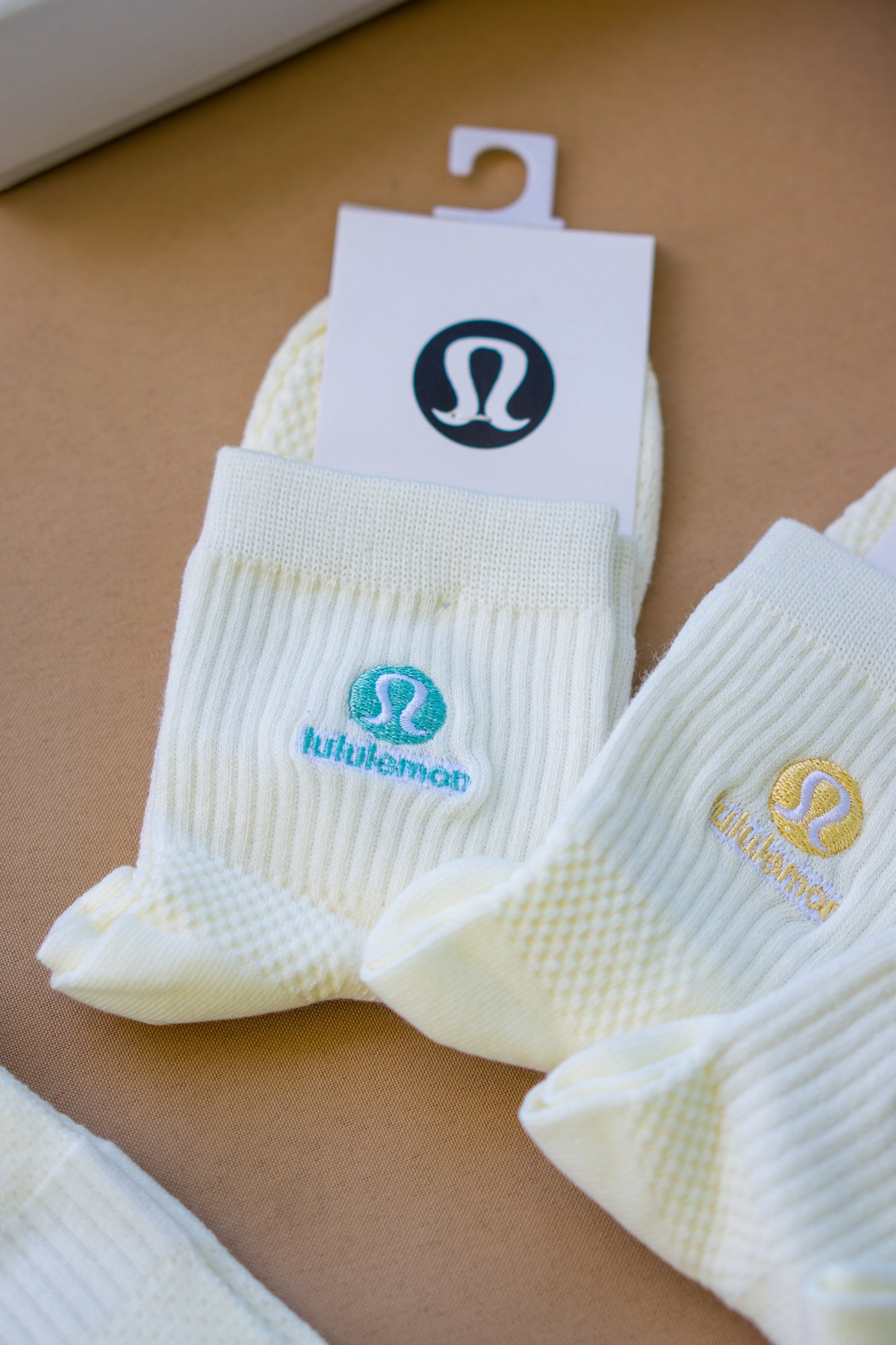 LULULEMON - Socks 5 Pairs with Box