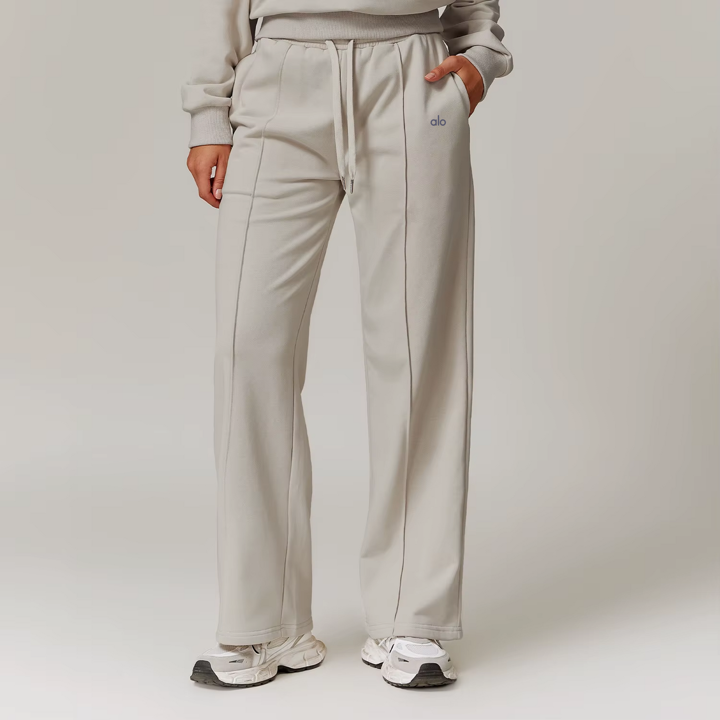 Alo Yoga Set 4P