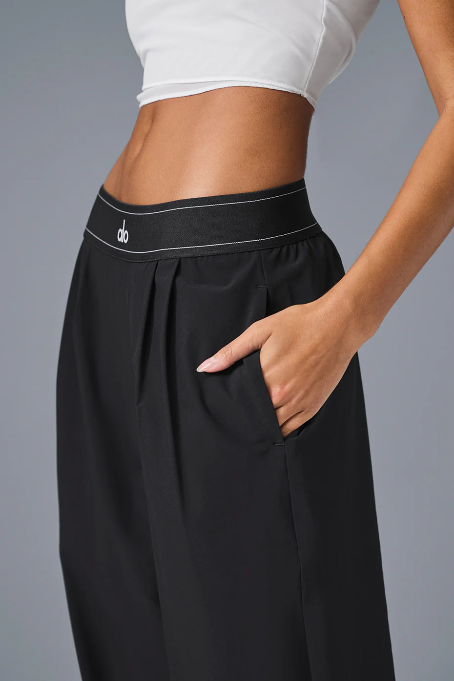ALO YOGA Suit Up Trouser (Regular)