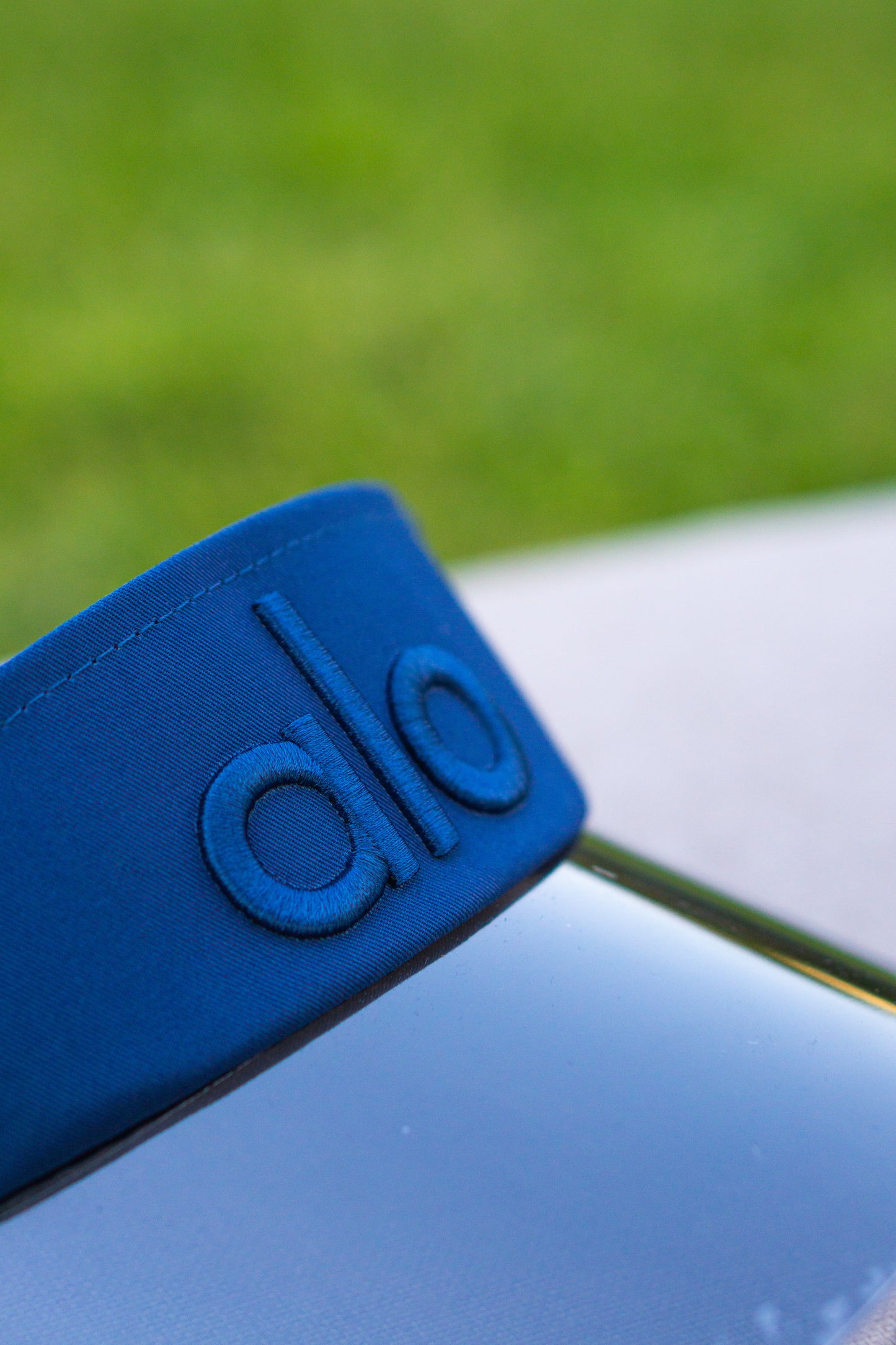 ALO YOGA - Airlift Solar Visor