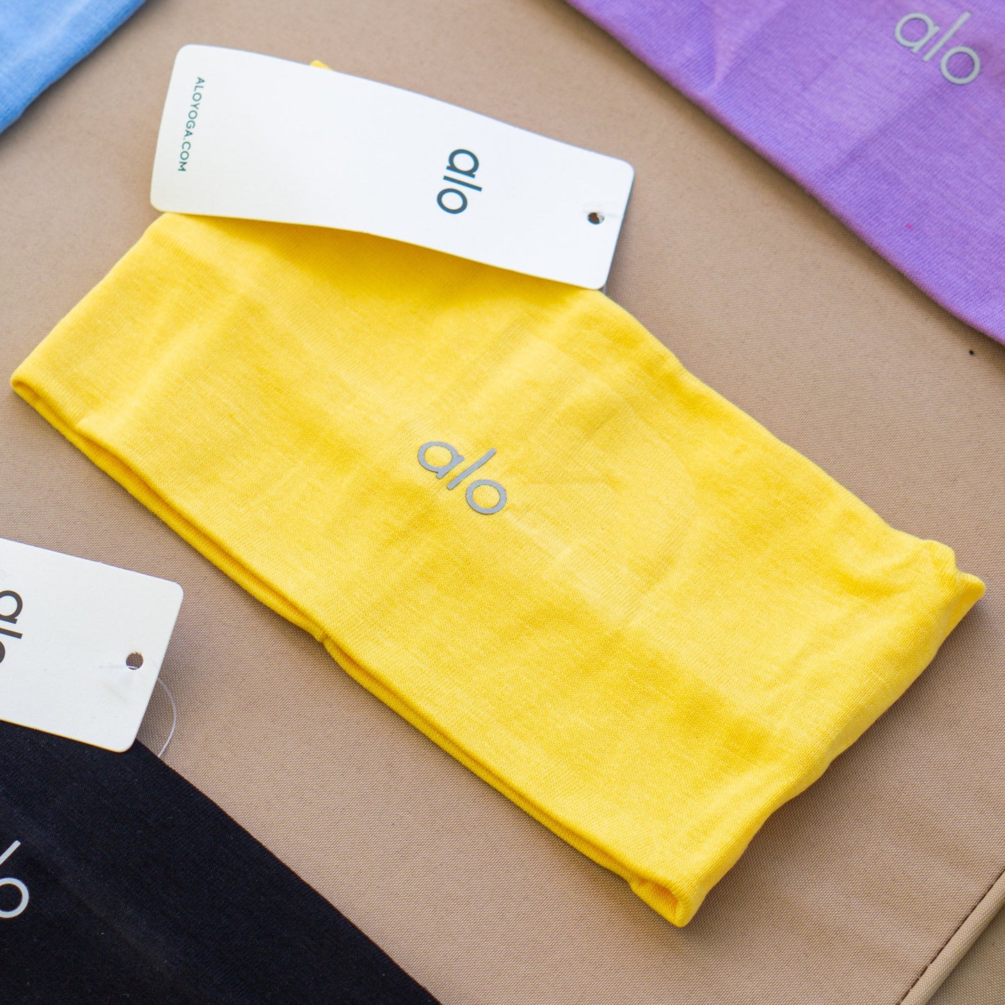 ALO YOGA Performance Conquer Headband