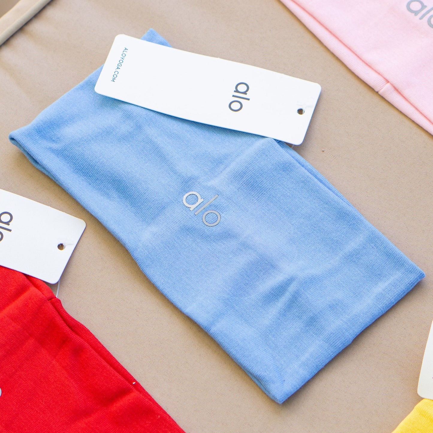 ALO YOGA Performance Conquer Headband