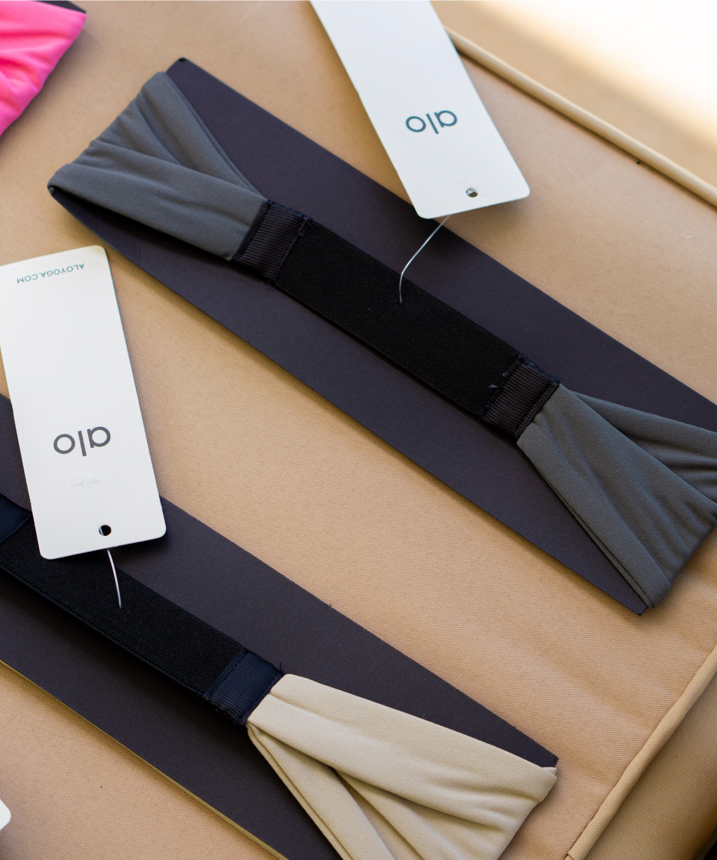 ALO YOGA Airlift Headband
