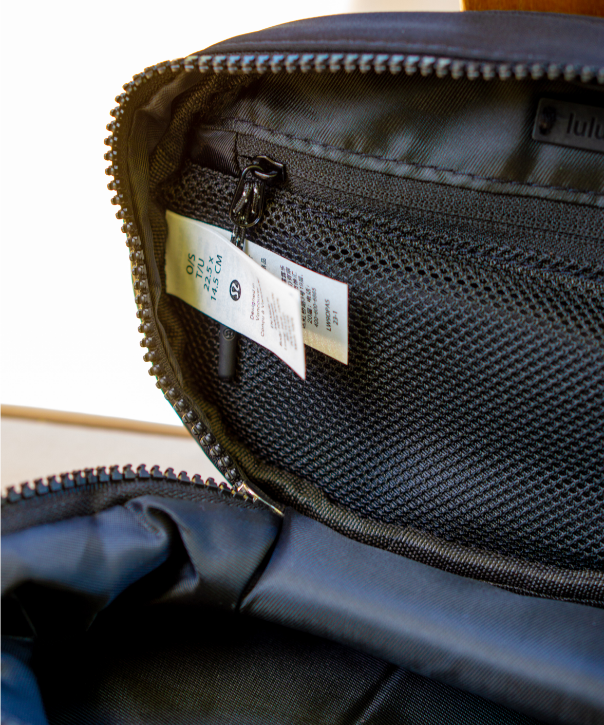 LULULEMON Oval Top-Access Kit 3.5L
