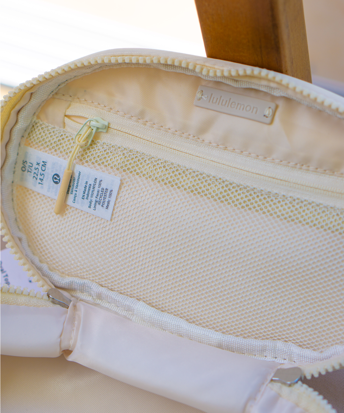 LULULEMON Oval Top-Access Kit 3.5L
