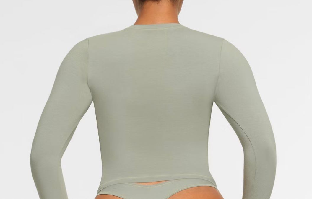 SKIMS LONG SLEEVE T-SHIRT