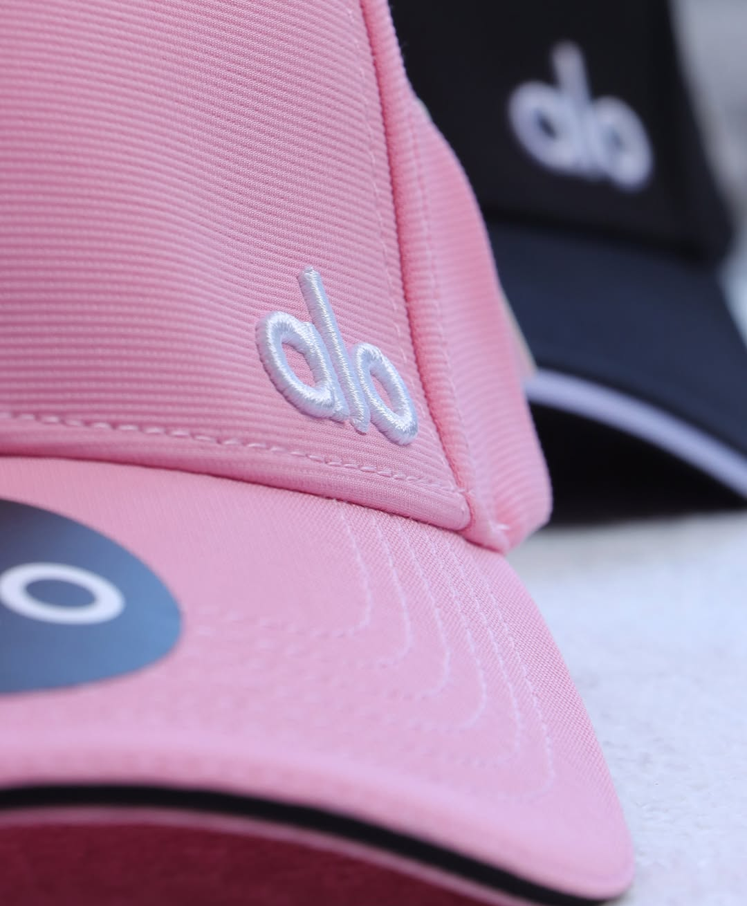 ALO YOGA Off-Duty Cap