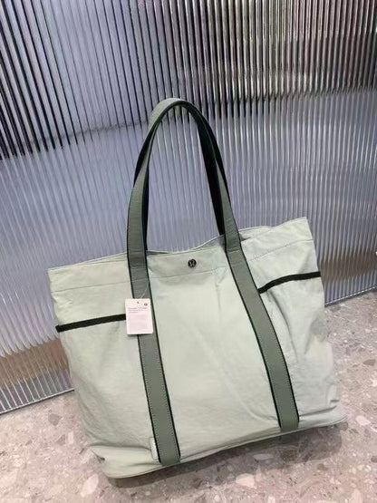 LULULEMON Daily Multi-Pocket Canvas Tote Bag 20L