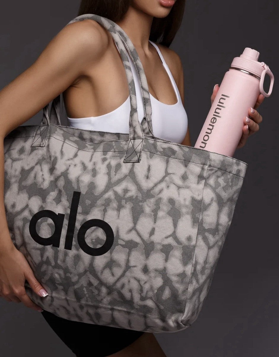 Alo Yoga Tie-Dye Shopper Tote