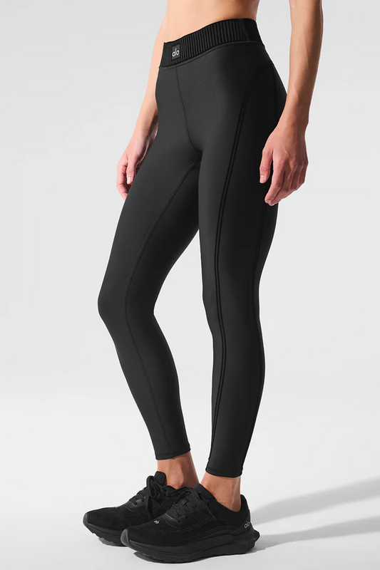 ALO YOGA Airlift High-Waist 7/8 Line Up Legging and Line Up Bra