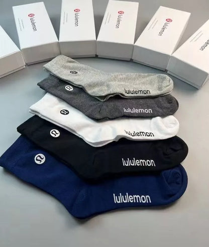 LULULEMON - Socks 5 Pairs with Box