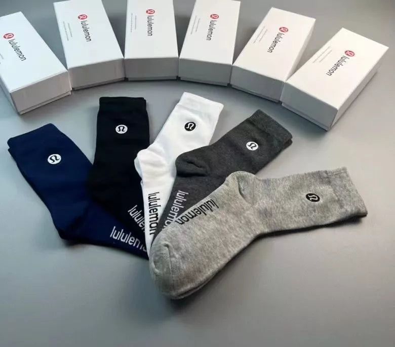LULULEMON - Socks 5 Pairs with Box